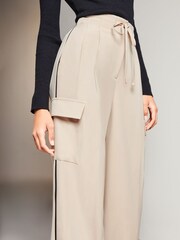 Lipsy Cream Wide Leg Pocket Detail Jogger - Image 4 of 4