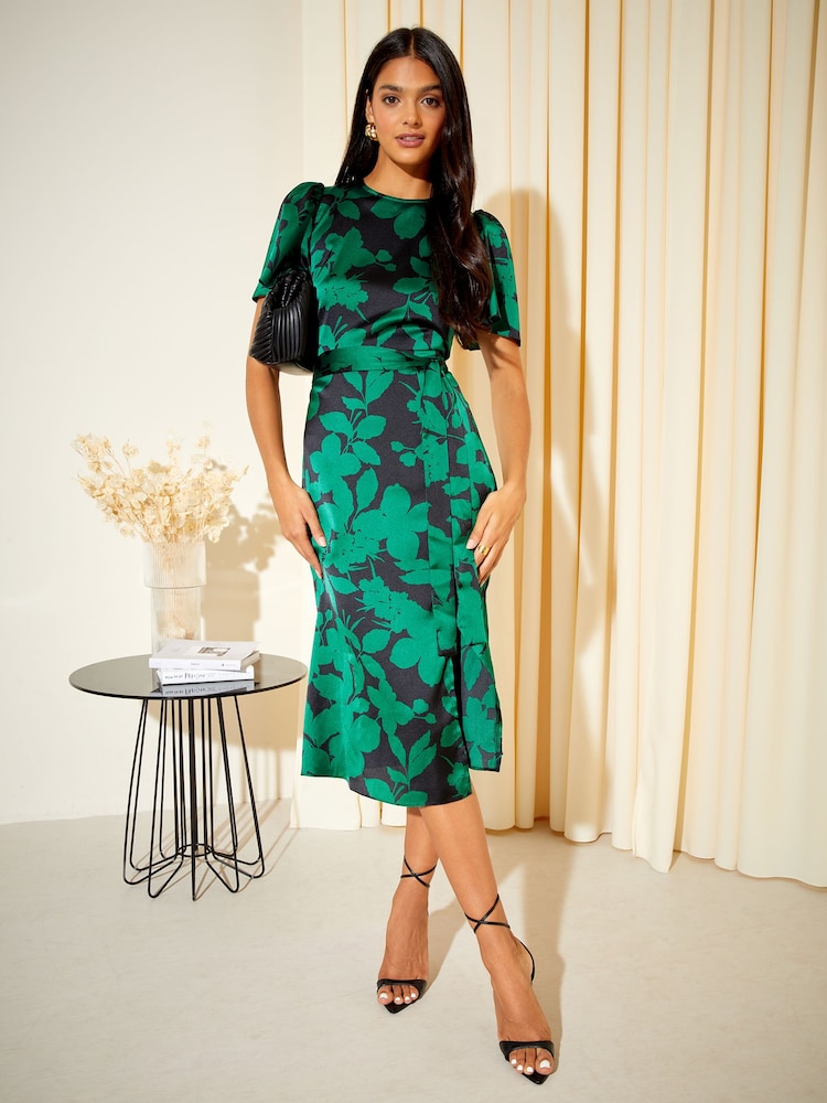 Friends Like These Dark Green Floral Petite Flutter Sleeve Printed Satin Midi Summer Dress - Image 2 of 4