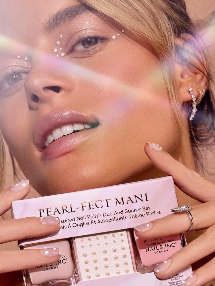 NAILS INC Pearlfect Mani Nail Polish Duo - Image 5 of 5 NAILS INC Pearlfect Mani Nail Polish Duo - Image 5 of 5
