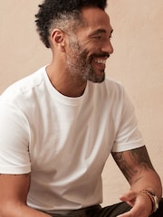 Banana Republic White Authentic SUPIMA T-Shirt - Image 1 of 3