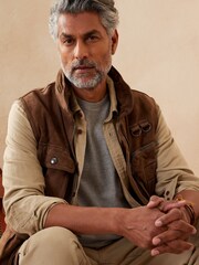 Banana Republic Grey Authentic SUPIMA T-Shirt - Image 3 of 4