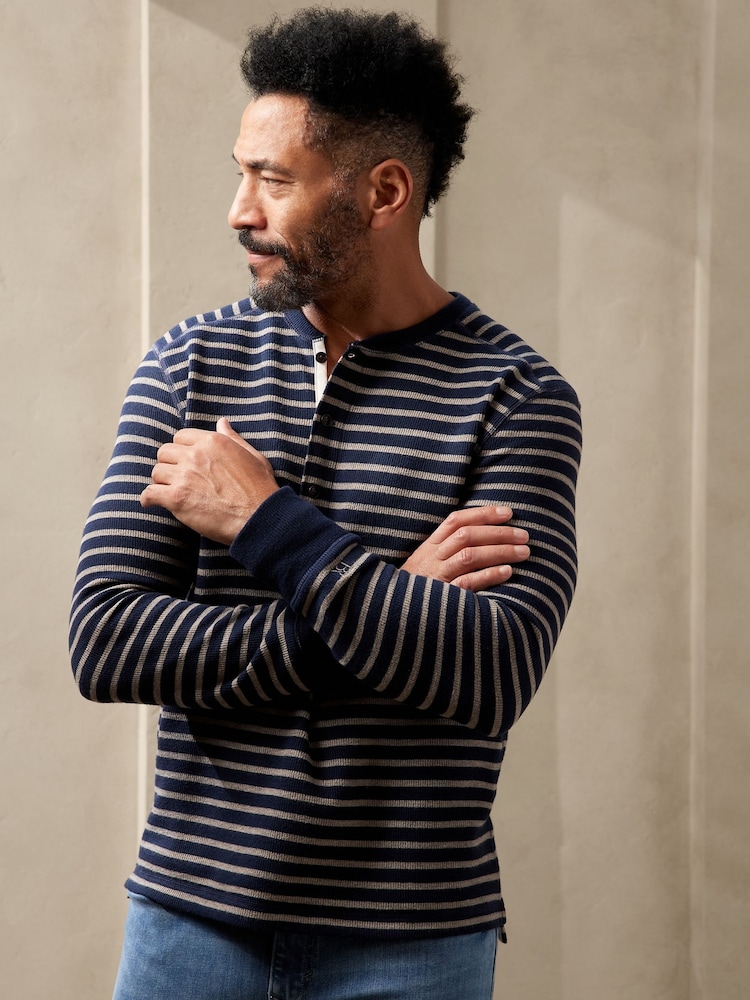 Banana Republic Blue Stripe Long Sleeve Henley T-Shirt - Image 1 of 1 Banana Republic Blue Stripe Long Sleeve Henley T-Shirt - Image 1 of 1