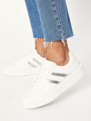 Silber - Lipsy Turnschuhe mit dicker Sohle und Streifen - Bild 1 von 4