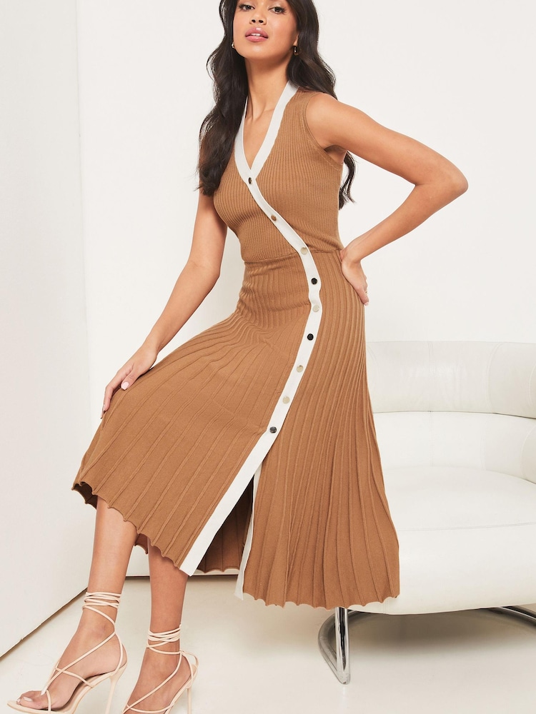 Lipsy Camel Sleeveless Ribbed Pleated Knitted Dress - Image 4 of 4