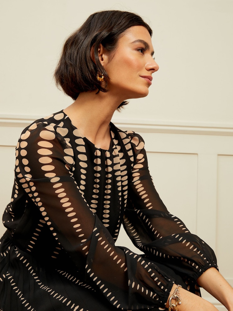 Love & Roses Mono Spot Printed Belted Pleated Long Sleeve Midi Dress - Image 2 of 4