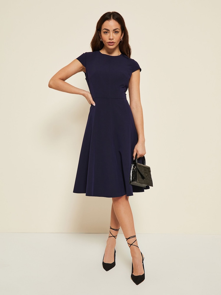 Marineblau - Friends Like These Fit and Flare Maßgeschneidertes Kleid mit langen Ärmeln​​​​​​​ - Bild 3 von 3