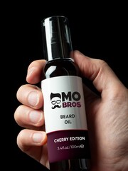 Mo Bros Premium Beard Oil 100ml Black Cherry - Image 3 of 4