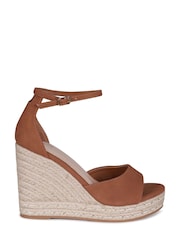 Tan - Linzi Gracio Espadrilles mit Keil-Plateausohle und Wickelschnürung - Bild 2 von 4