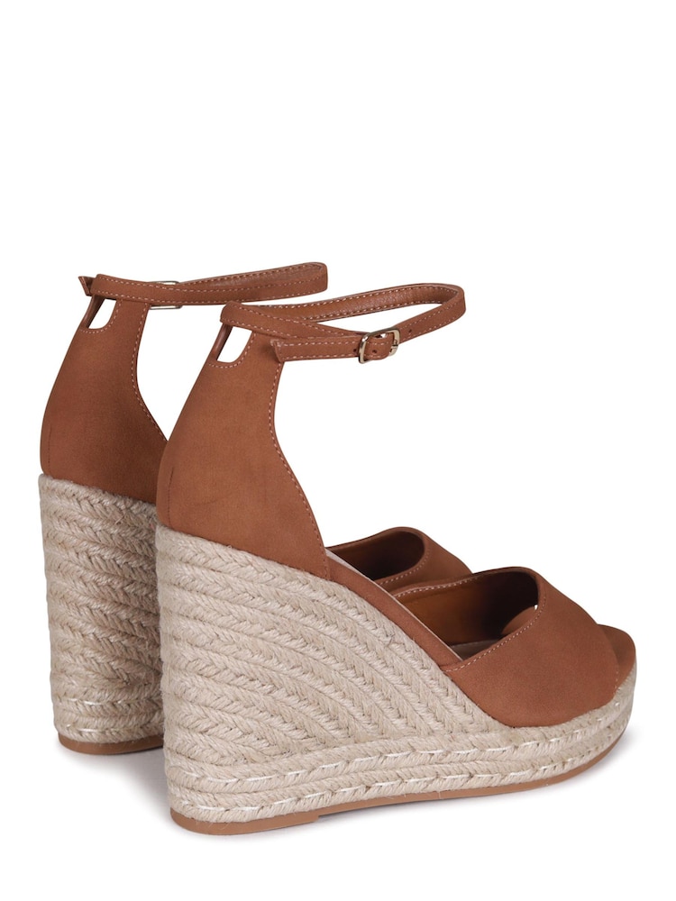 Tan - Linzi Gracio Espadrilles mit Keil-Plateausohle und Wickelschnürung - Bild 4 von 4 Tan - Linzi Gracio Espadrilles mit Keil-Plateausohle und Wickelschnürung - Bild 4 von 4
