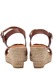 Ravel Espadrille aus Leder mit Keilabsatz aus Bast und Schnalle - Bild 3 von 4
