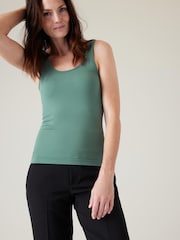 Athleta Green Scoop Neck Seamless Tank Top - Image 1 of 6