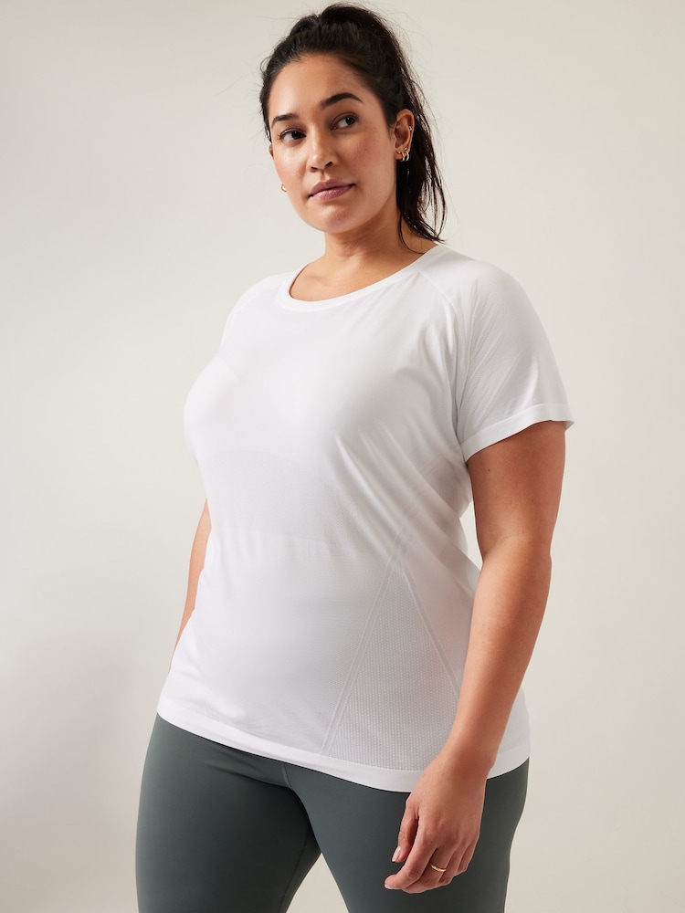 Athleta White Short Sleeve Crew Neck Seamless T-Shirt - Image 1 of 6 Athleta White Short Sleeve Crew Neck Seamless T-Shirt - Image 1 of 6
