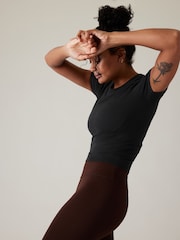Negro - Camiseta sin costuras de manga corta y cuello redondo de Athleta - Imagen 9 de 11
