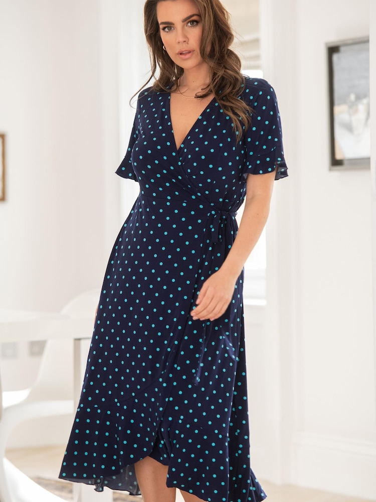 Pour Moi Megan Figurbetontes Midi-Wickelkleid aus recyceltem Stretch-Material mit Rüschendetail - Bild 1 von 5 Pour Moi Megan Figurbetontes Midi-Wickelkleid aus recyceltem Stretch-Material mit Rüschendetail - Bild 1 von 5