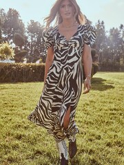 Lipsy White and Black Zebra Puff Sleeve Sweetheart Cut Out Midi Dress - Image 1 of 4