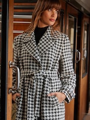 Love & Roses Black/White Dogtooth Belted Wrap Coat - Image 2 of 4