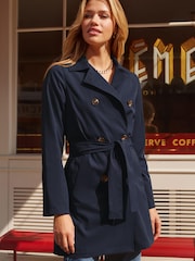 Marineblau/blau - Friends Like These Zweireihiger Trenchcoat mit Gürtel - Bild 1 von 4