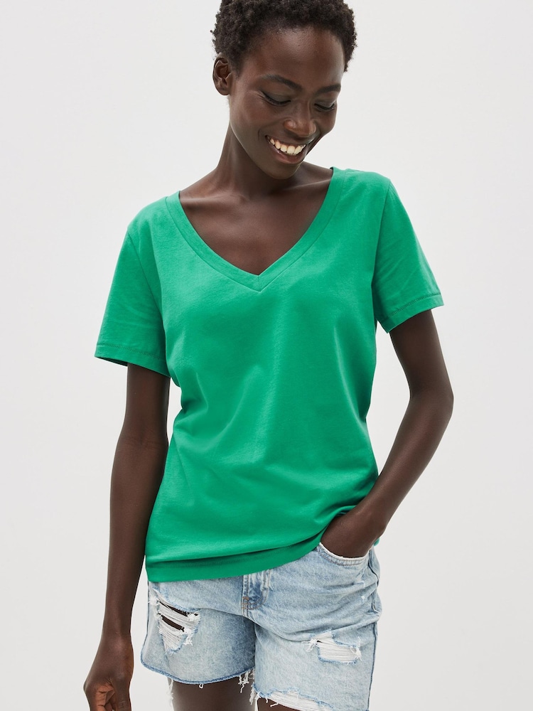 Gap Green Organic Cotton Vintage Short Sleeve V-Neck T-Shirt - Image 1 of 4 Gap Green Organic Cotton Vintage Short Sleeve V-Neck T-Shirt - Image 1 of 4