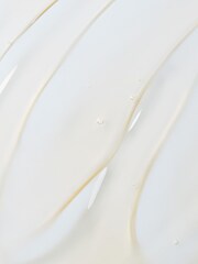 St. Tropez Self Tan Luxe Body Serum 200ML - Image 4 of 5