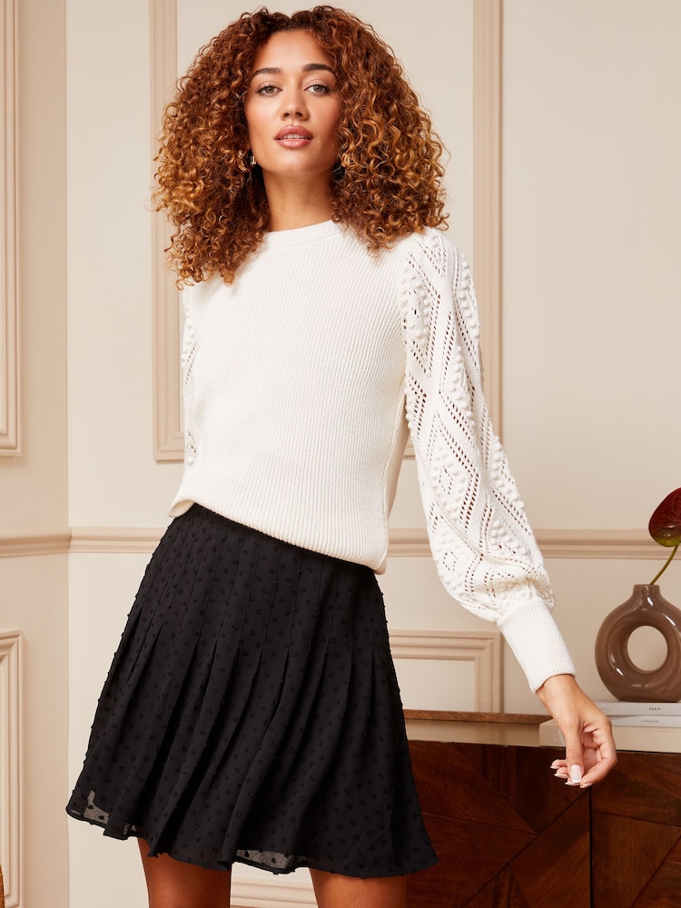 Love & Roses Black Pleated Mini Skirt - Image 2 of 4 Love & Roses Black Pleated Mini Skirt - Image 2 of 4