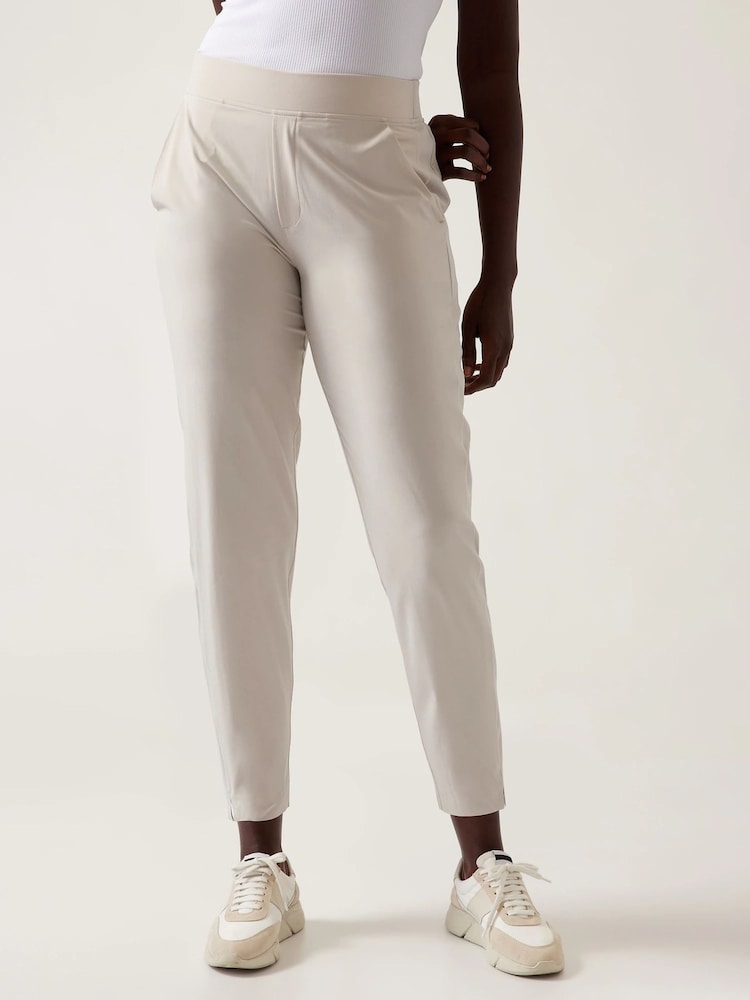 Athleta Cream Brooklyn Mid Rise Featherweight Ankle Trousers - Image 1 of 1 Athleta Cream Brooklyn Mid Rise Featherweight Ankle Trousers - Image 1 of 1