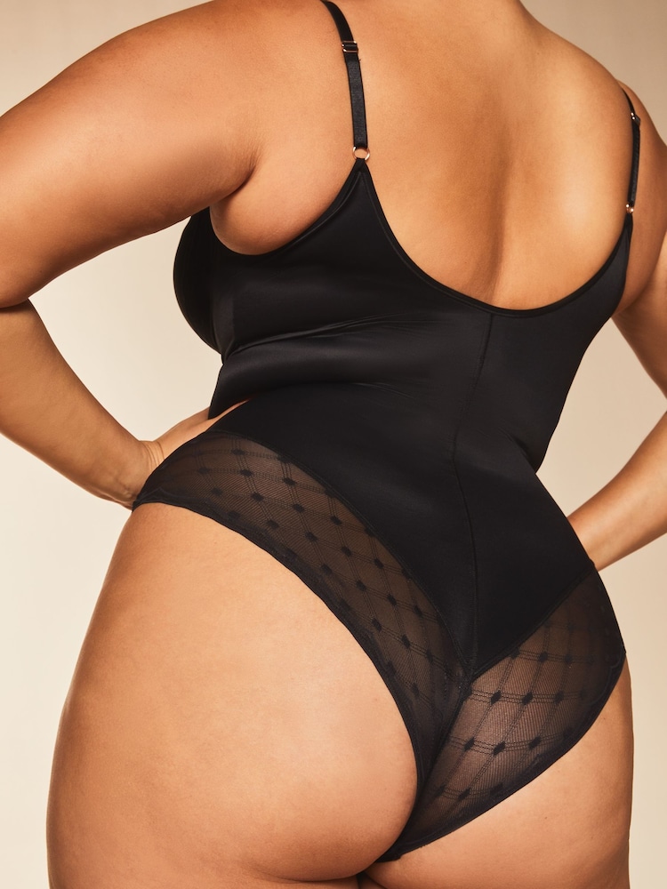 Schwarz - Lipsy Sculpt Shapewear Body mit Bauchansatz Wear Your Own Bra Body - Bild 2 von 4 Schwarz - Lipsy Sculpt Shapewear Body mit Bauchansatz Wear Your Own Bra Body - Bild 2 von 4