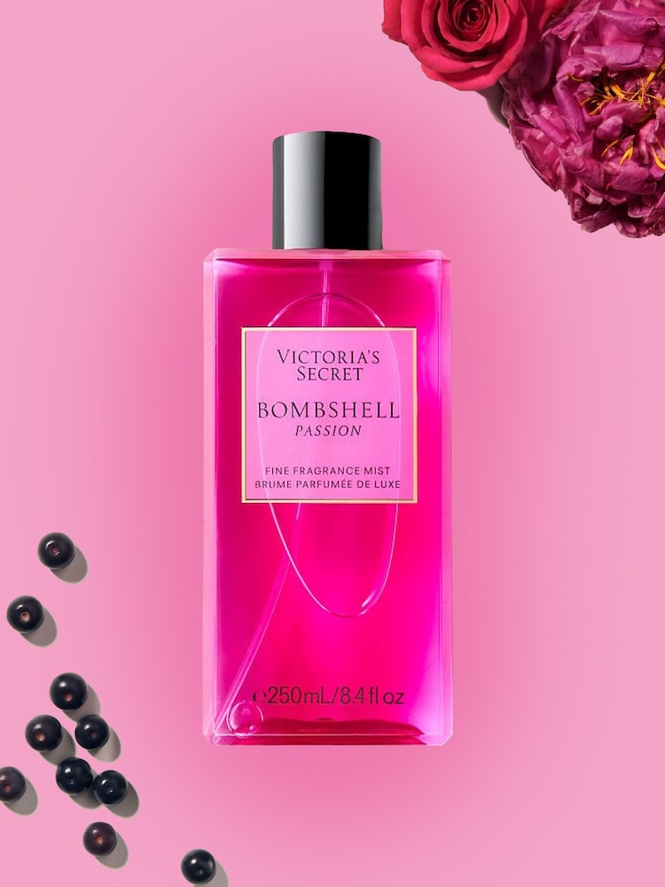 Victoria's Secret Bombshell Passion Body Mist 250ml - Image 1 of 2 Victoria's Secret Bombshell Passion Body Mist 250ml - Image 1 of 2