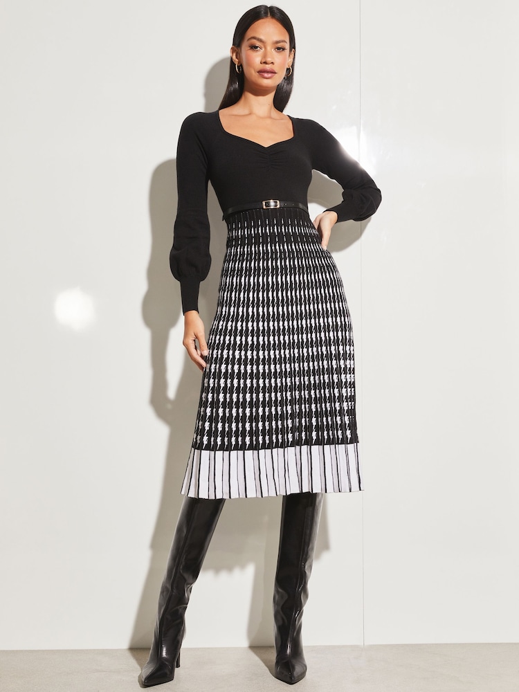 Lipsy Sweetheart Neckline 2 in 1 Long Sleeve Knitted Dress - Image 1 of 4