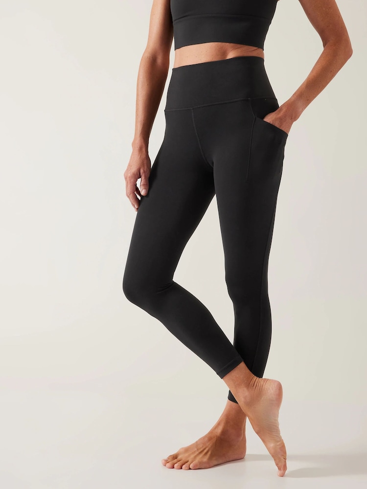 Negro - Mallas de tiro alto con bolsillos de Athleta Salutation - Imagen 1 de 5 Negro - Mallas de tiro alto con bolsillos de Athleta Salutation - Imagen 1 de 5