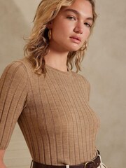 Banana Republic Khaki Green Carino Merino Jumper - Image 1 of 4