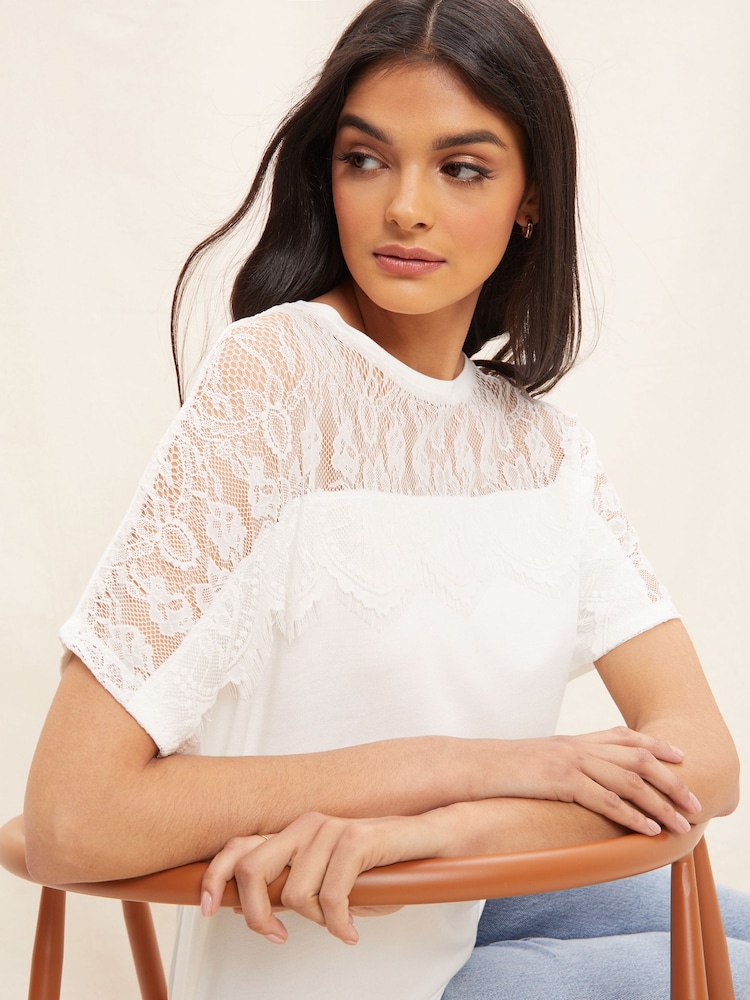 Friends Like These White Lace Short Sleeve V Neck Tunic Top - Image 4 of 4 Friends Like These White Lace Short Sleeve V Neck Tunic Top - Image 4 of 4
