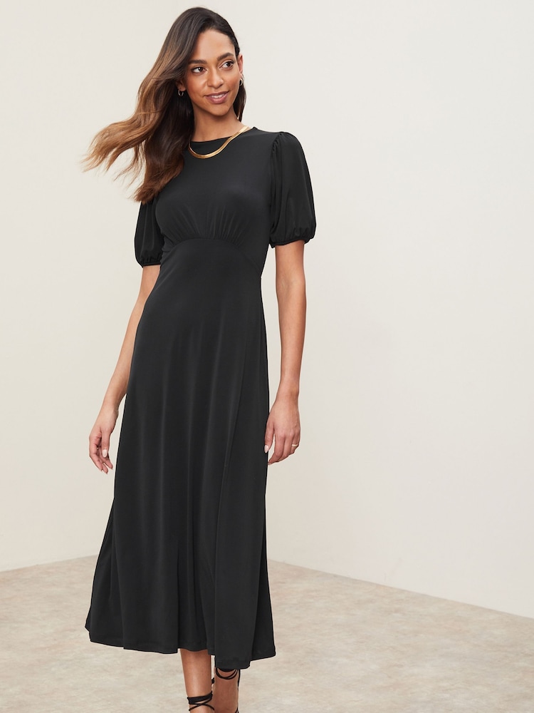 Schwarz - Lipsy Midikleid aus Jersey mit kurzen Puffärmeln und Unterbrustband - Bild 4 von 4 Schwarz - Lipsy Midikleid aus Jersey mit kurzen Puffärmeln und Unterbrustband - Bild 4 von 4