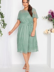 Grün - Yours Curve London Spitzenkleid - Bild 1 von 4