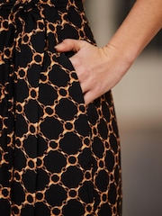 Sosandar Black Belted Shift Dress - Image 5 of 5
