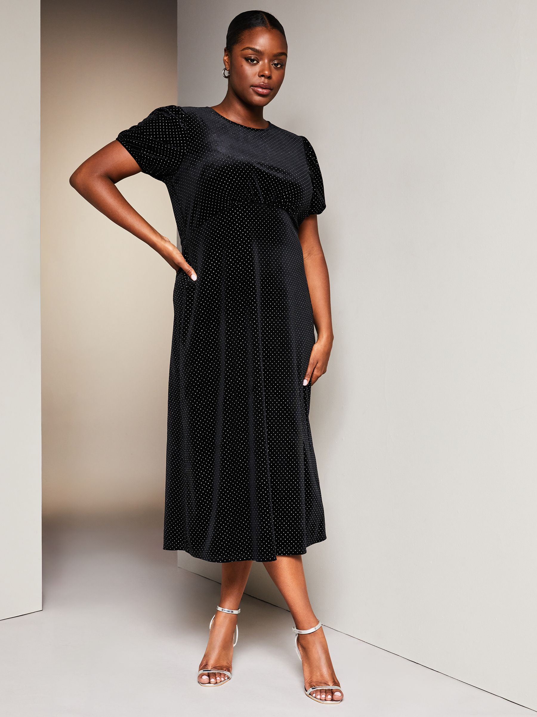 Black velvet short sleeve dress discount