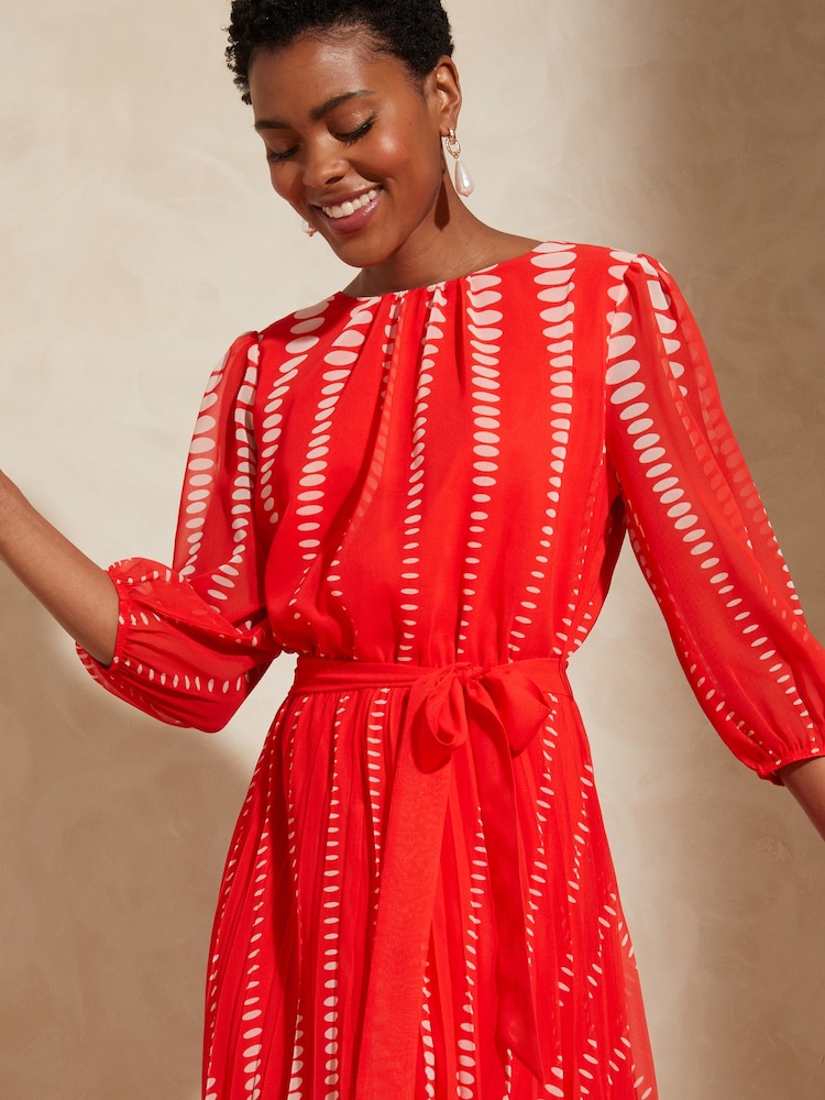 Love & Roses Red Spot 3/4 Sleeve Printed Pleated Belted Midi Dress - Image 2 of 4 Love & Roses Red Spot 3/4 Sleeve Printed Pleated Belted Midi Dress - Image 2 of 4