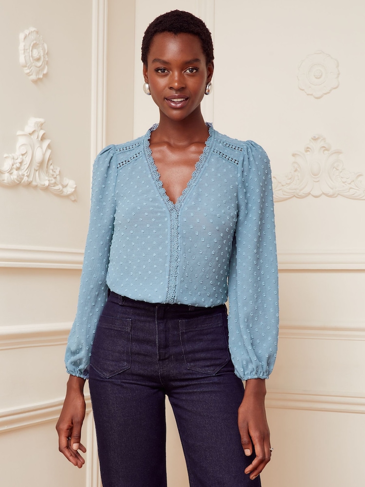 Blau - Love & Roses V-Ausschnitt-langärmelig -gepunktet Bluse mit Dobby und Spitzenbesatz - Bild 1 von 3 Blau - Love & Roses V-Ausschnitt-langärmelig -gepunktet Bluse mit Dobby und Spitzenbesatz - Bild 1 von 3