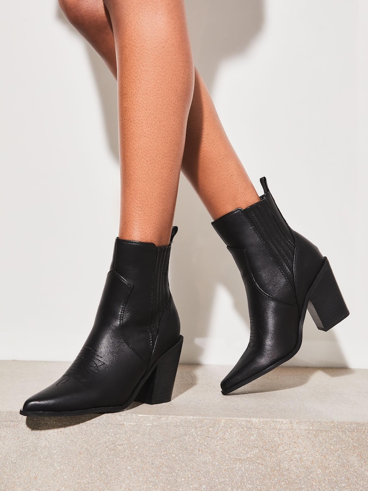 Lipsy Western Faux Leather Mid Heeled Ankle Boot - Slika 1 iz 4 Lipsy Western Faux Leather Mid Heeled Ankle Boot - Slika 1 iz 4