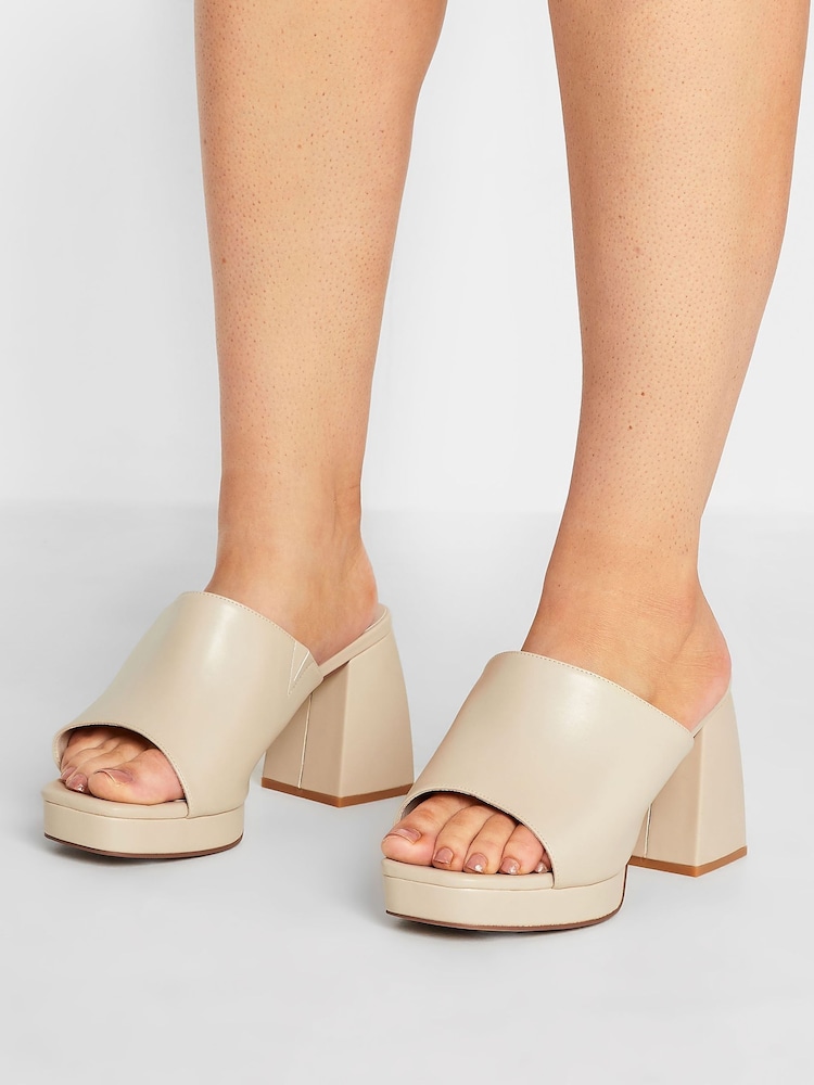 Yours Curve White Extra Wide Fit Extra-Wide Fit Chunky Platform Mule - Image 1 of 1 Yours Curve White Extra Wide Fit Extra-Wide Fit Chunky Platform Mule - Image 1 of 1