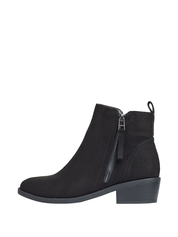 Friends Like These Stiefeletten mit seitlichem Reißverschluss und niedrigem Absatz - Bild 3 von 3 Friends Like These Stiefeletten mit seitlichem Reißverschluss und niedrigem Absatz - Bild 3 von 3