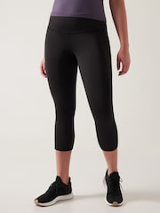 Athleta Black 3/4 Length Saluation High Waisted Pocket Leggings - Image 4 of 6