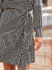 Sosandar Black Geo Shawl Collar Mini Wrap Shirt Dress - Image 4 of 5