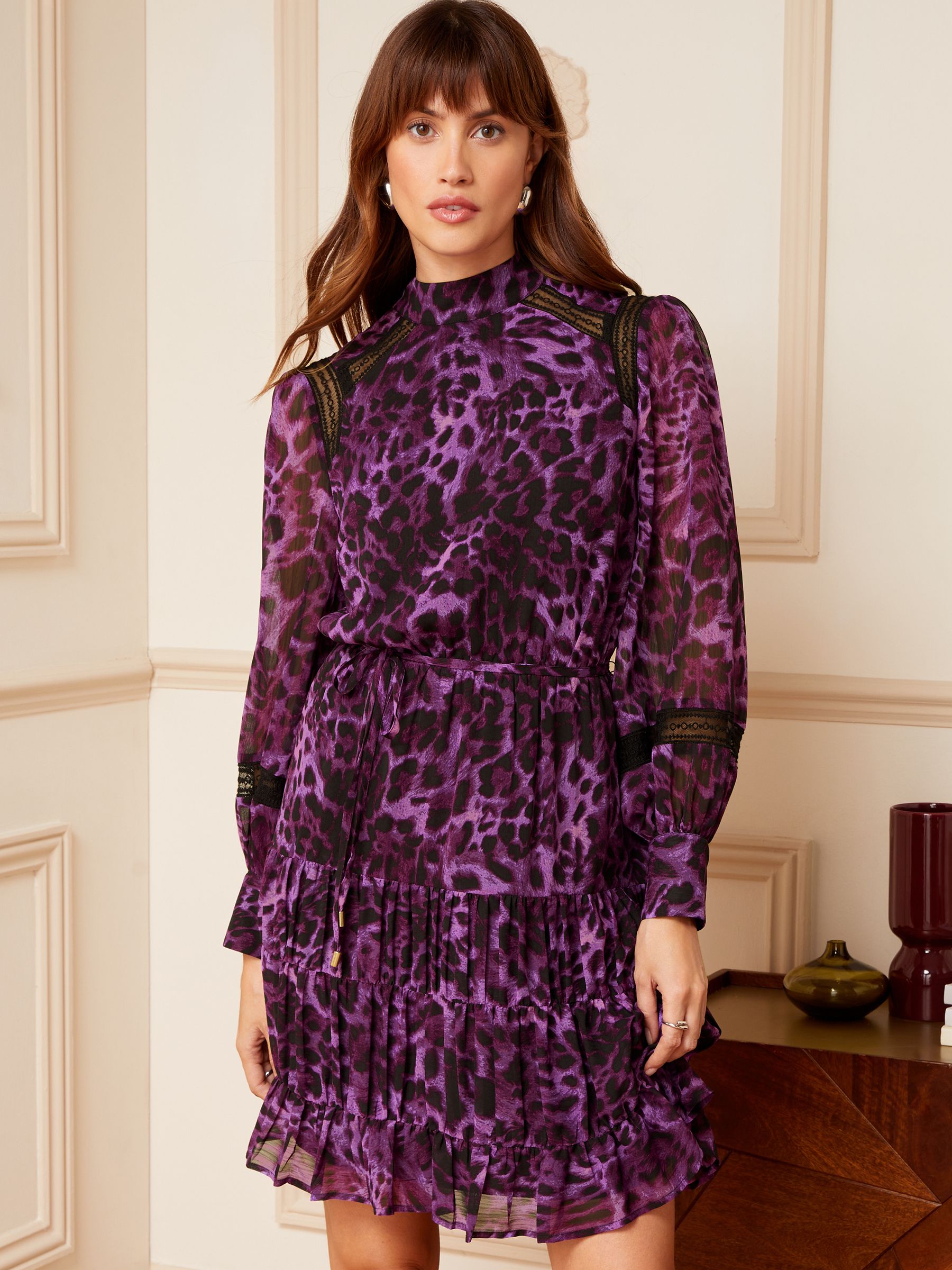 Acheter Imprime animal violet Love Roses Robe patineuse imprimee a col haut bordee de dentelle et ceinture from Next Luxembourg