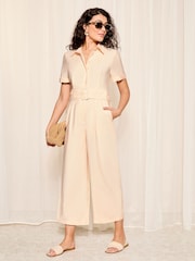 Creme - Friends Like These Kurzärmeliger, figurbetonter Overall im Utility-Stil mit Gürtel - Bild 3 von 4