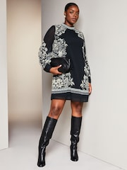 Lipsy Black/White Curve Placement Printed Long Sleeve Shift Mini Dress - Image 3 of 4