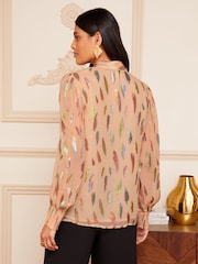 Love & Roses Langärmelige Bluse mit gerafften Bündchen und Bindedetail am Ausschnitt - Bild 2 von 4