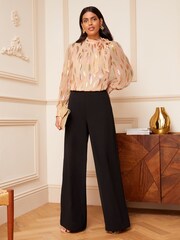 Love & Roses Langärmelige Bluse mit gerafften Bündchen und Bindedetail am Ausschnitt - Bild 3 von 4
