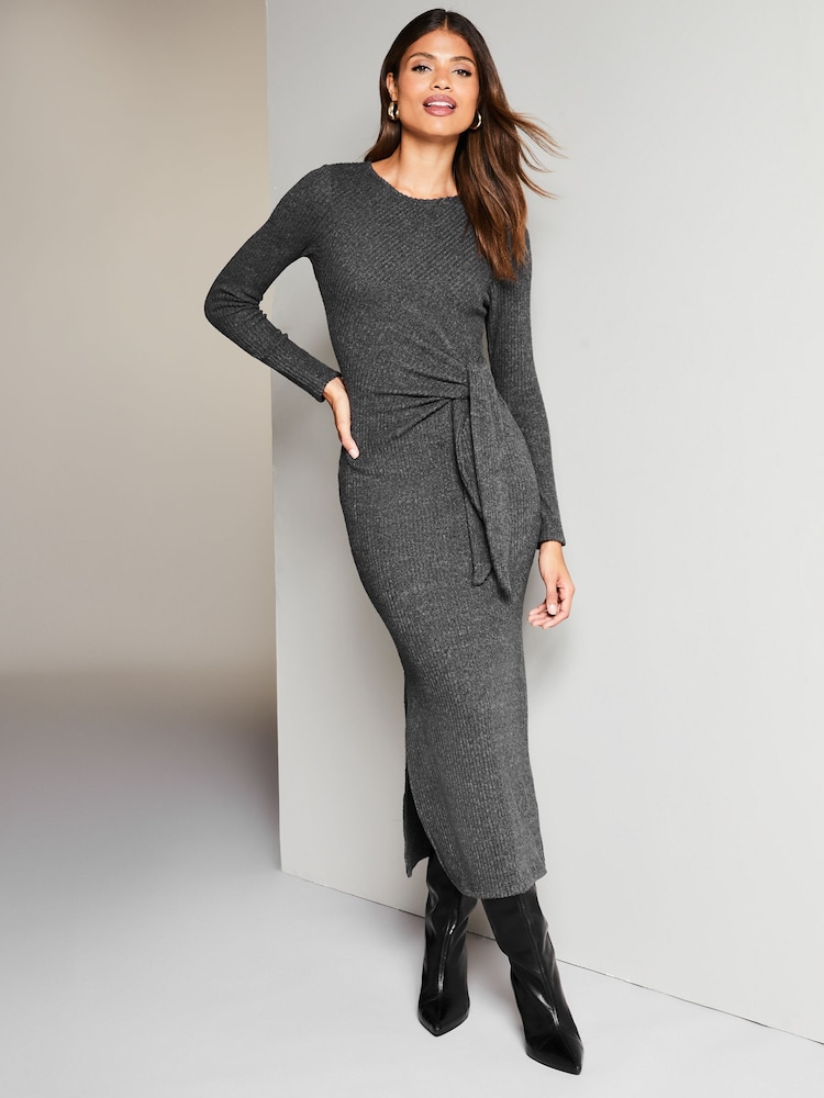 Lipsy Kuscheliges, langärmeliges Midi-Pulloverkleid aus Jersey mit Rundhalsausschnitt und seitlicher Schnürung - Bild 1 von 4 Lipsy Kuscheliges, langärmeliges Midi-Pulloverkleid aus Jersey mit Rundhalsausschnitt und seitlicher Schnürung - Bild 1 von 4