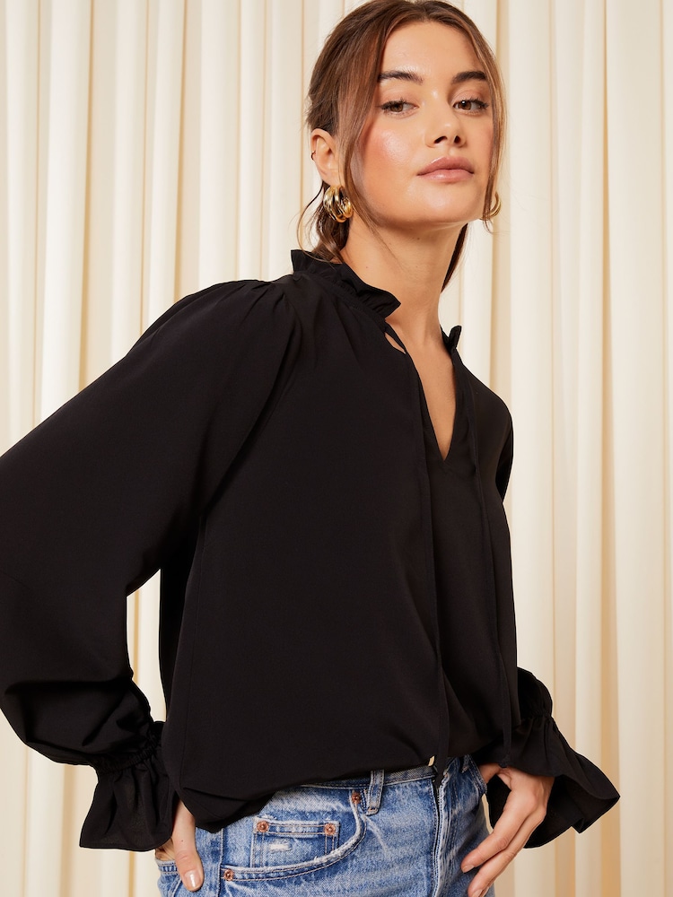 Friends Like These Langärmelige Bluse mit Bindung am Hals​​​​​​​ - Bild 1 von 4