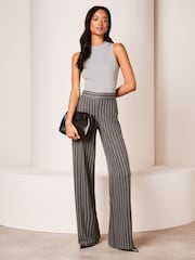 Lipsy Grey Fitted Knit Chevron Vest - Image 3 of 4